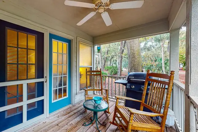 Balcony at The Cottages at Shipyard 39